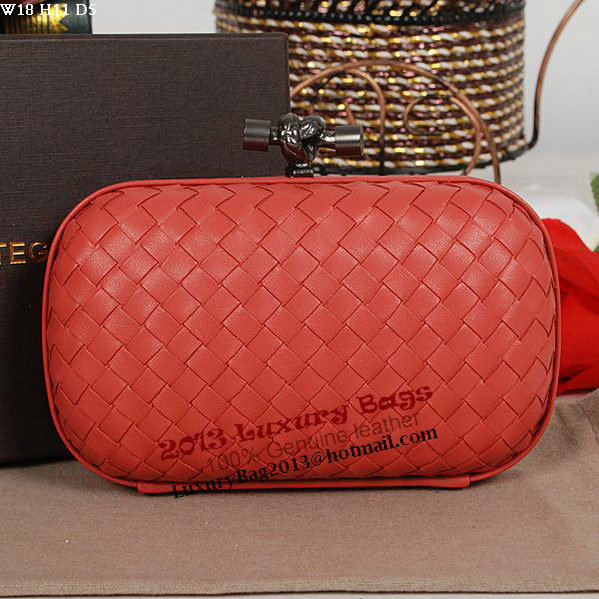 Bottega Veneta Intrecciato Sheepskin Impero Ayers Knot Clutch 11308 Light Red Bottega Veneta Intrecciato Sheepskin Impero Ayers Knot Clutch 11308 Light Red
