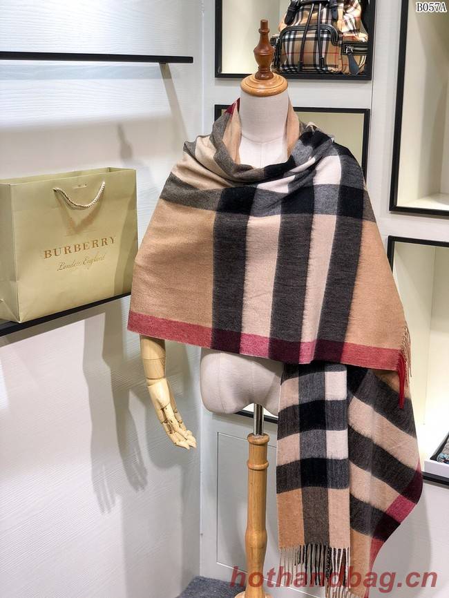 Burberry Cashmere Classic Giant Check Scarf 3598
