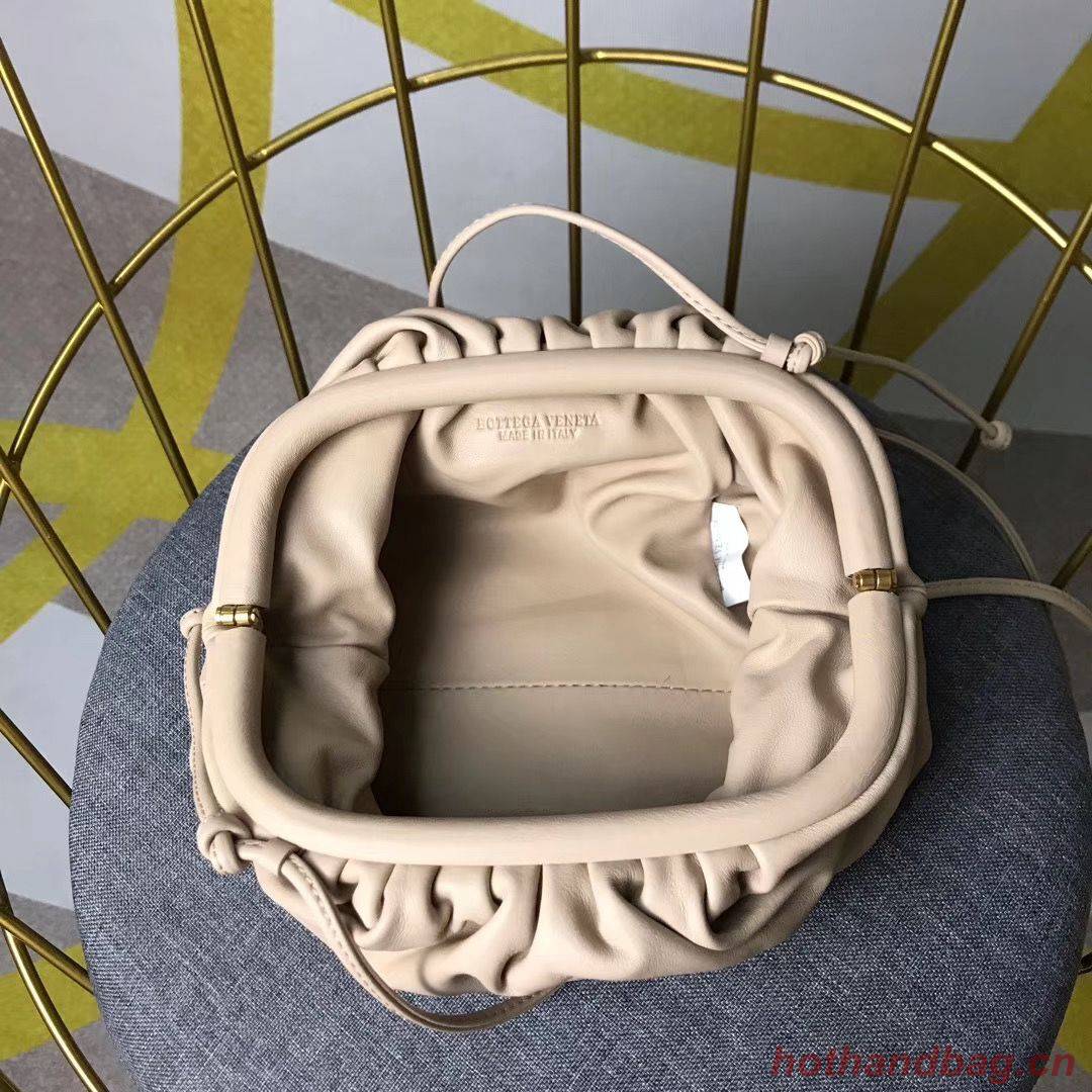 Bottega Veneta Nappa lambskin soft Shoulder Bag 98057 Nude Bottega Veneta Nappa lambskin soft Shoulder Bag 98057 Nude