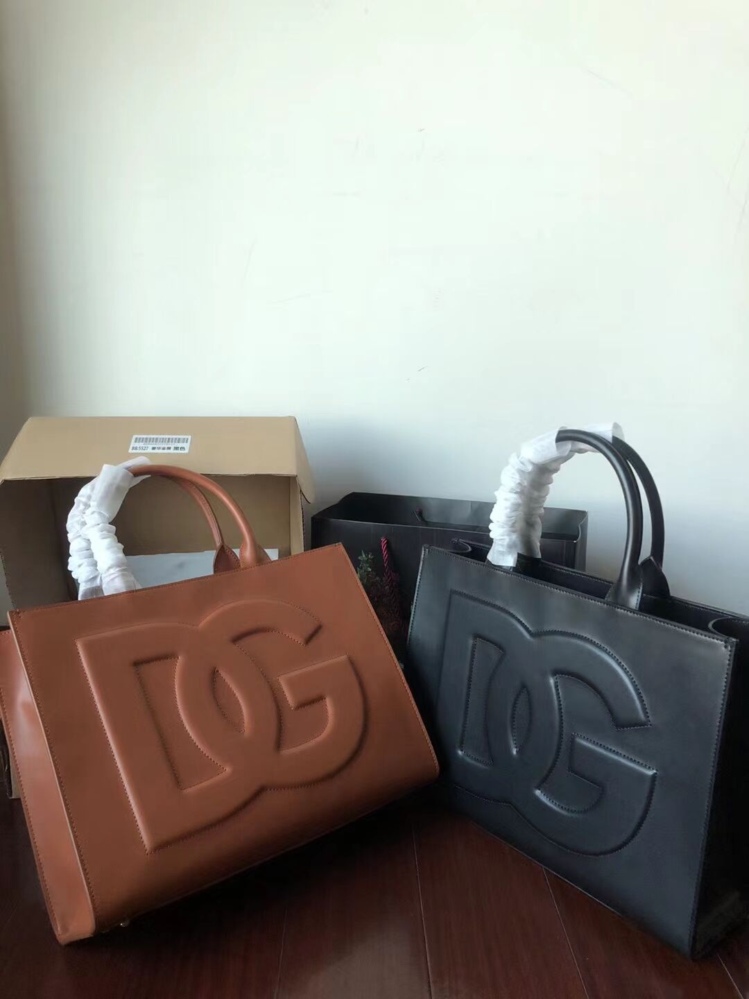 Dolce & Gabbana Origianl Leather Shoulder Bag 3041 black Dolce & Gabbana Origianl Leather Shoulder Bag 3041 black