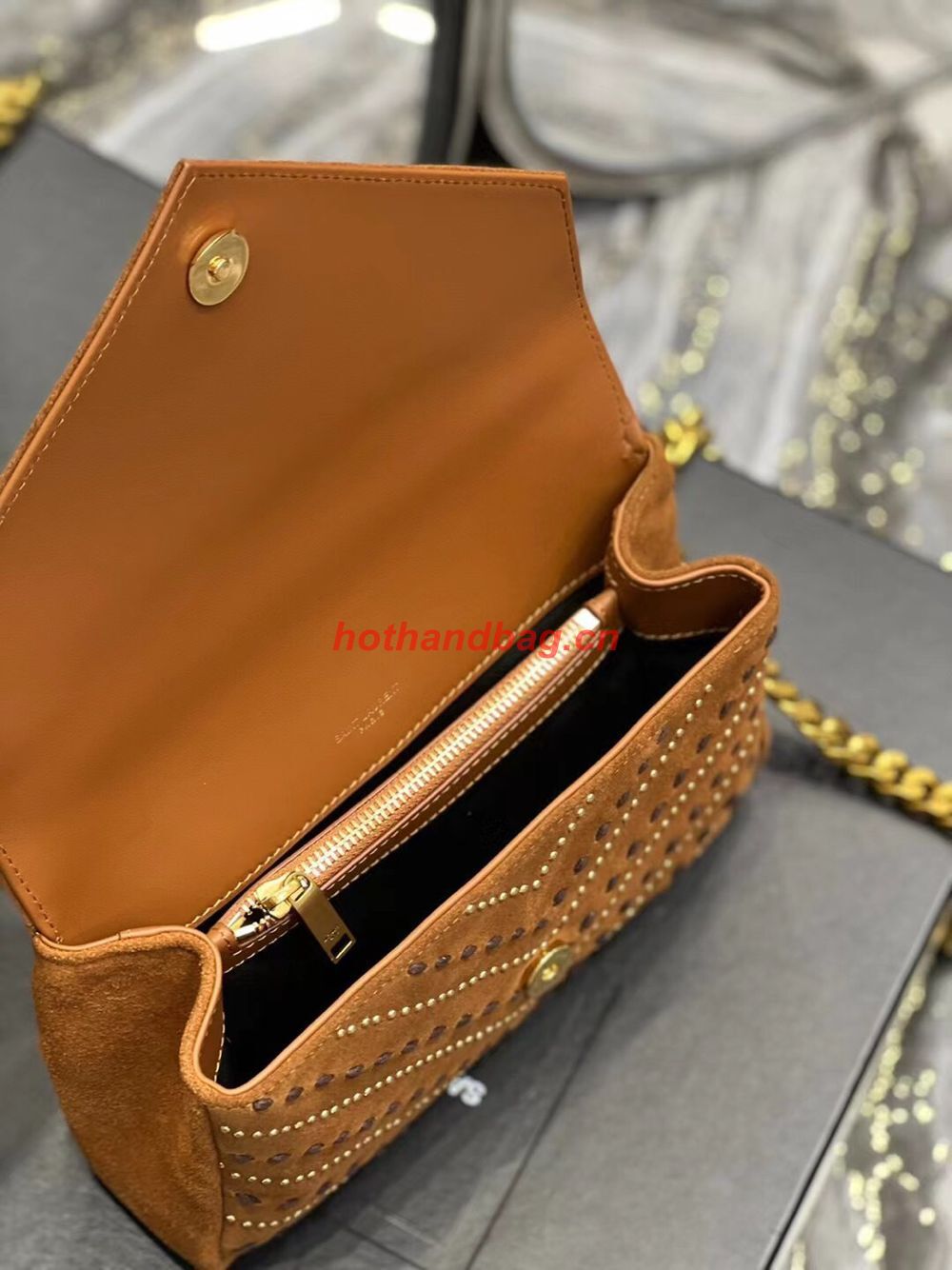 SAINT LAURENT COLLEGE MEDIUM CHAIN BAG IN QUILTED SUEDE 6002791 CINNAMON SAINT LAURENT COLLEGE MEDIUM CHAIN BAG IN QUILTED SUEDE 6002791 CINNAMON