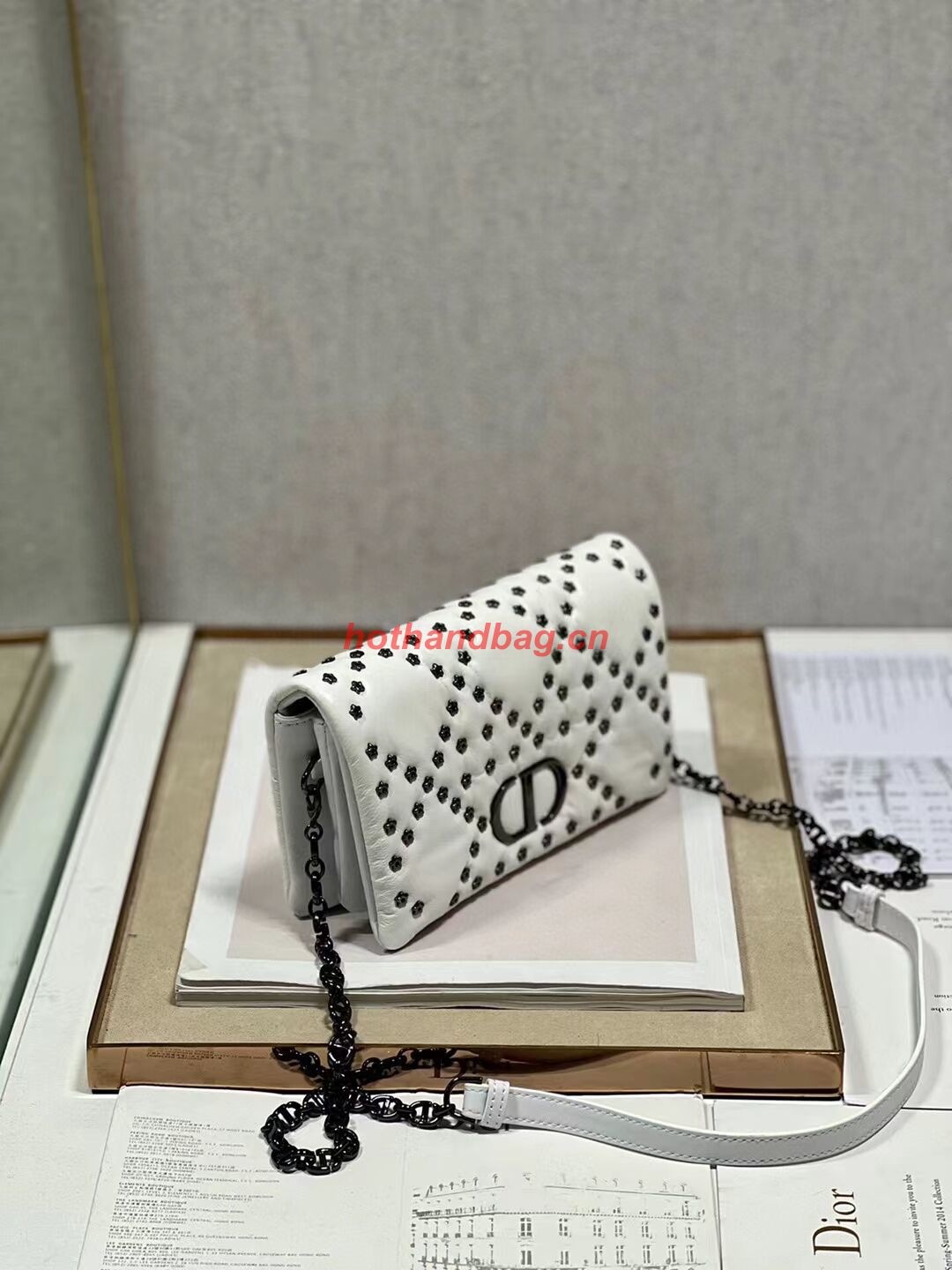 DIOR CARO MACROCANNAGE POUCH Latte Macrocannage Calfskin with Star Motif S5135UNH DIOR CARO MACROCANNAGE POUCH Latte Macrocannage Calfskin with Star Motif S5135UNH