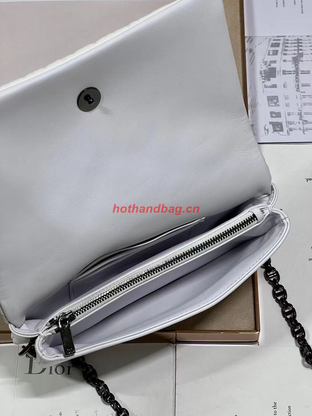 DIOR CARO MACROCANNAGE POUCH Latte Macrocannage Calfskin with Star Motif S5135UNH DIOR CARO MACROCANNAGE POUCH Latte Macrocannage Calfskin with Star Motif S5135UNH