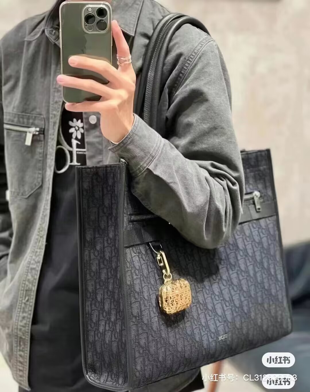 Dior Essentials SAFARI TOTE BAG Black Dior Oblique Jacquard and Grained Calfskin 1ESSH22 Dior Essentials SAFARI TOTE BAG Black Dior Oblique Jacquard and Grained Calfskin 1ESSH22