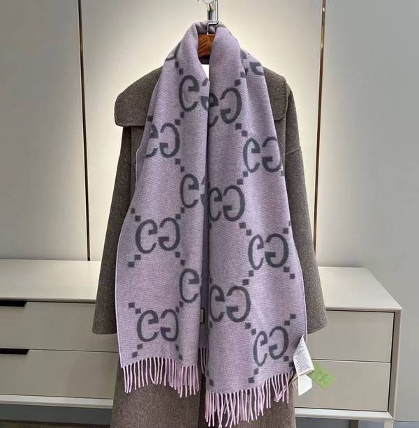 Gucci Scarf GUC00350