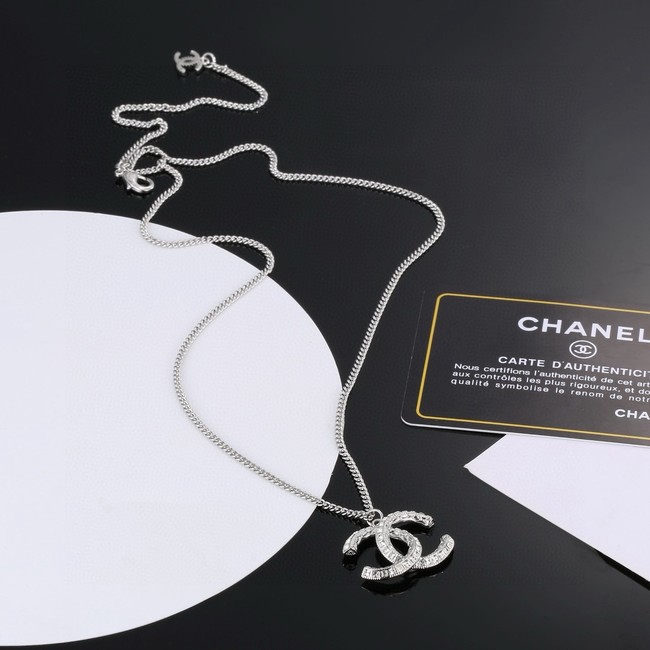 Chanel necklace CE16340