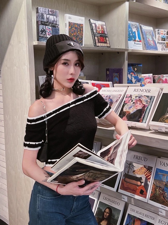 Chanel necklace CE16439