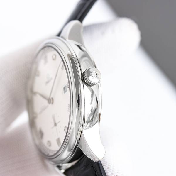 Omega Watch OMW00874