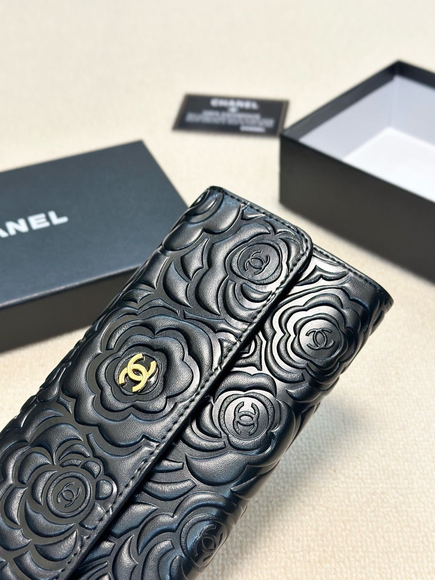 Chanel Original Leather Camellia Wallet C39020 Black