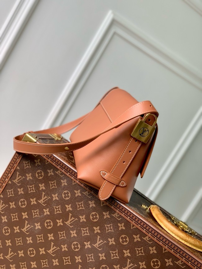 Louis Vuitton Low Key Messenger M13148 Cognac