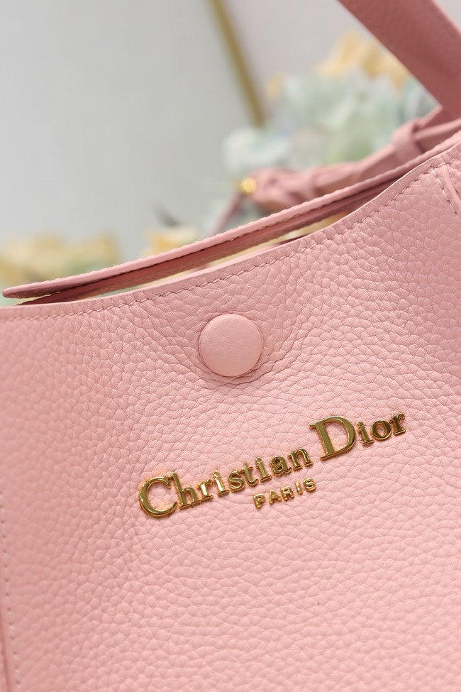 Dior Medium Signature Bucket Bag Grained Calfskin M2841USKU pink