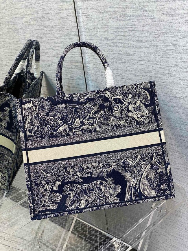Large Dior Book Tote Embroidery Embroidery M1286ZEDX-5