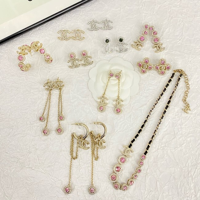 Chanel necklace CE16589