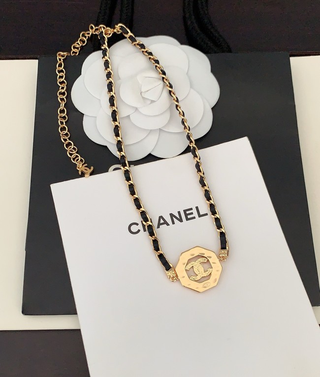 Chanel necklace CE16672