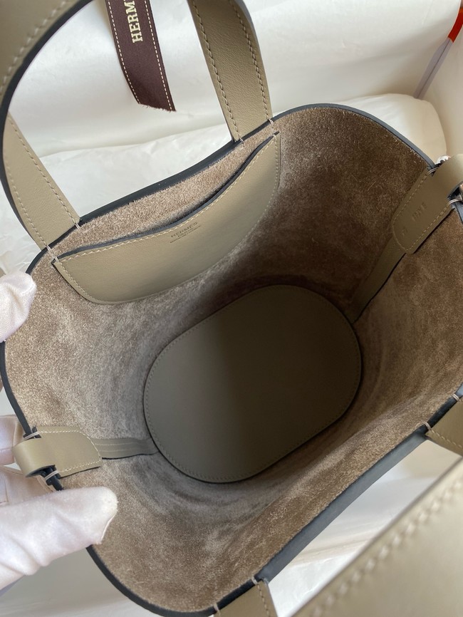 Hermes in the loop Togo Leather Bag H3369-10