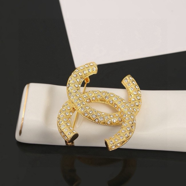 Chanel brooch CE16754