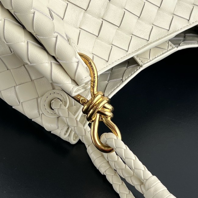 Bottega Veneta Parachute 835921 Cream