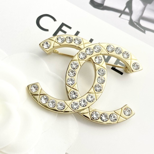 Chanel brooch CE16845