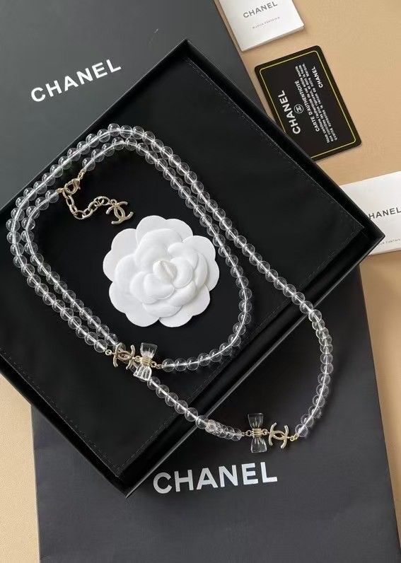 Chanel necklace CE16924