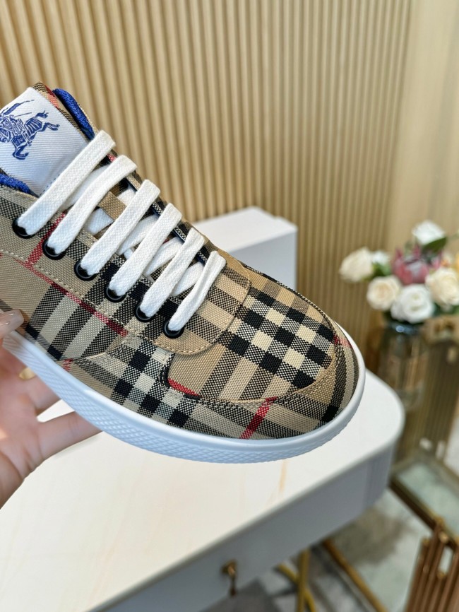 BurBerry Mens Flat shoes 43995-1