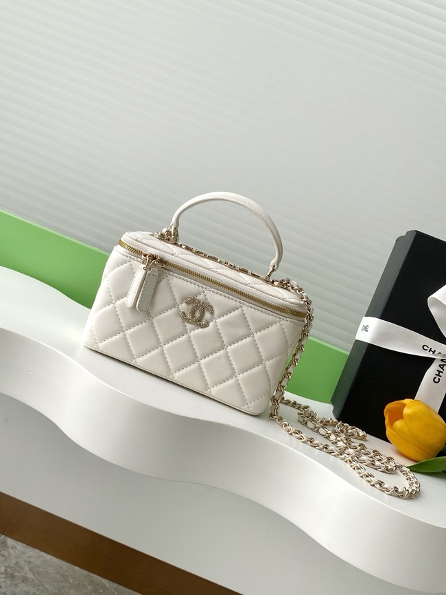 Chanel MINI FLAP BAG CLUTCH WITH CHAIN Gold-Tone Metal AP4325 white
