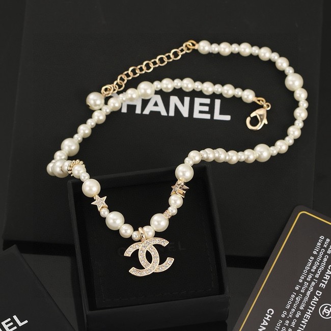 Chanel necklace CE17024