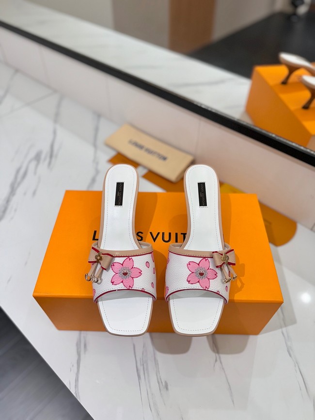Louis Vuitton Slippers 45001-12