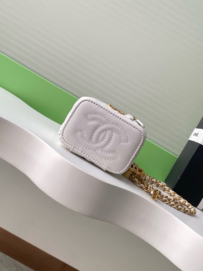 CHANEL Grained Calfskin Small Vanity with Chain AP3941 white