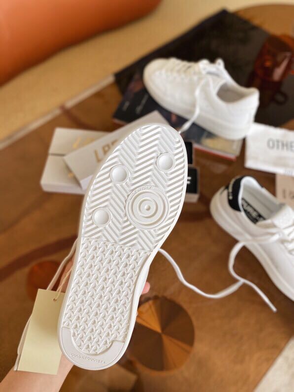 GOLDEN GOOSE DELUXE BRAND Flat shoes 45016-1