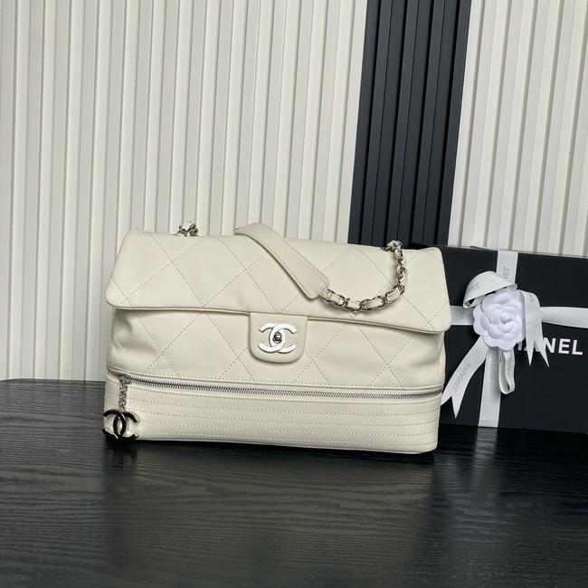 CHANEL Lambskin Shoulder Bags 9902 white