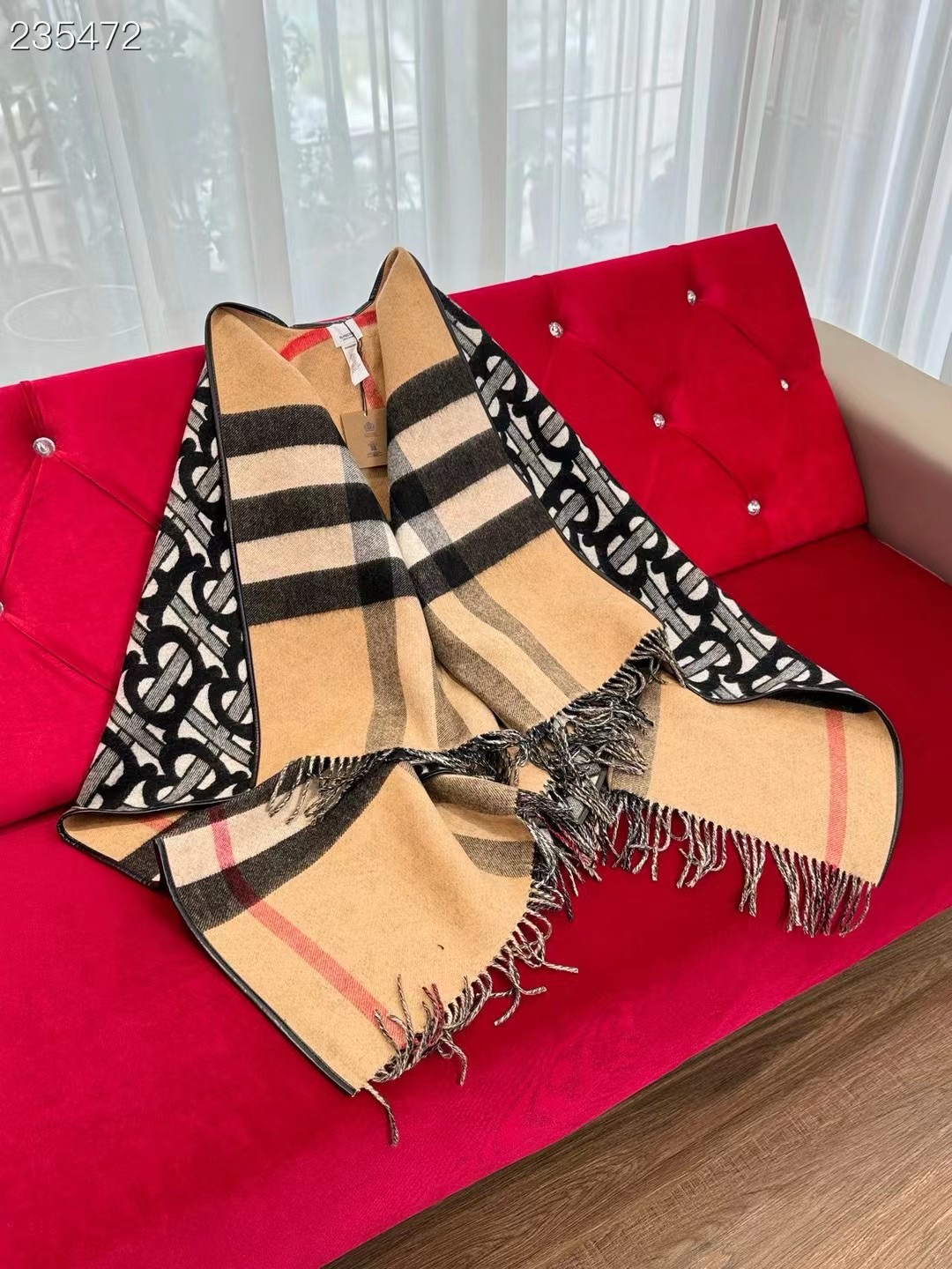 Burberry Cape Double-sided cashmere B35911