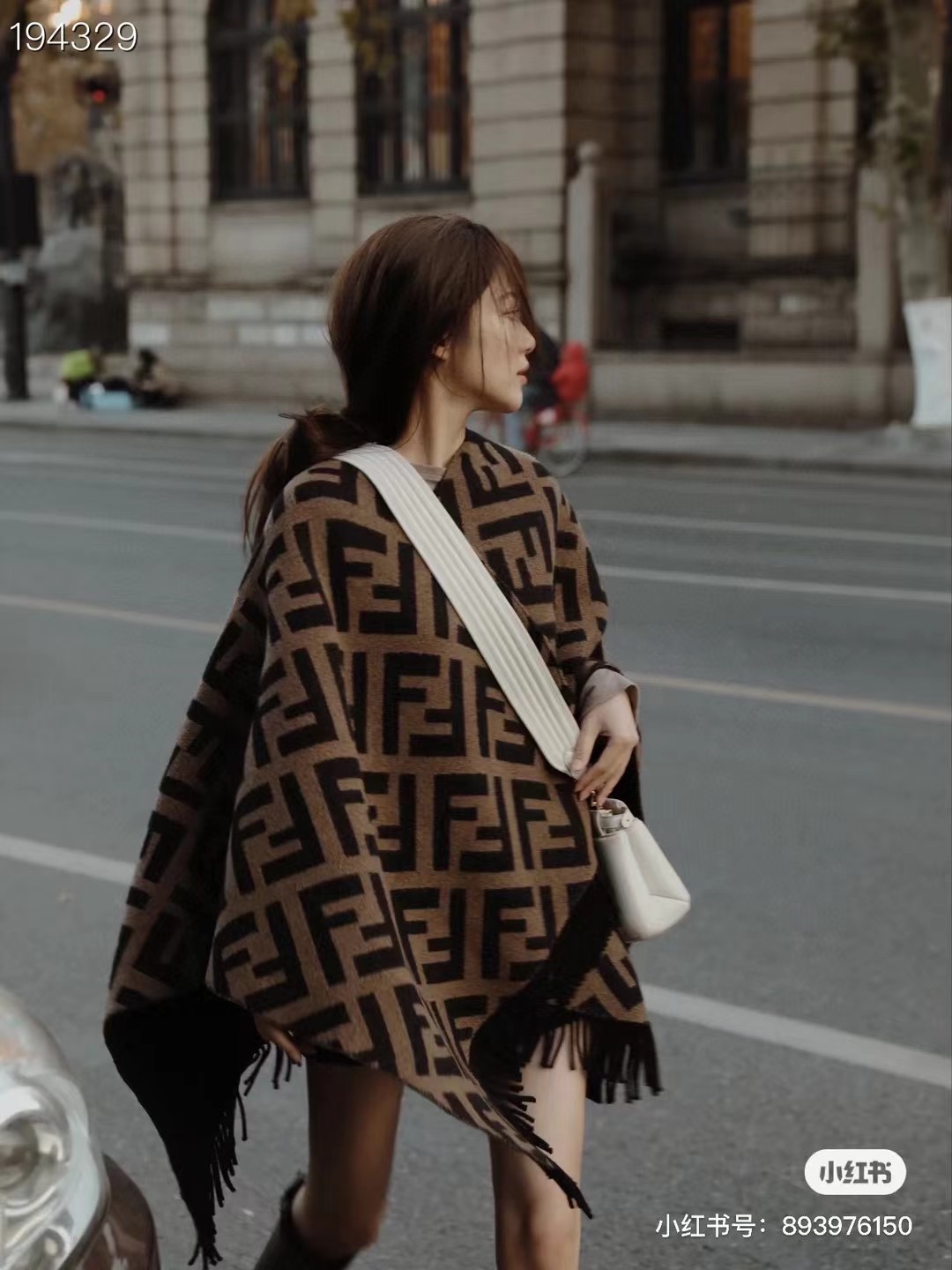 Fendi Cape Double-sided cashmere FDC35915