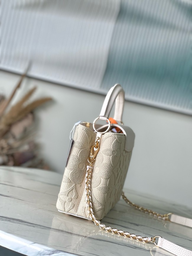 Louis Vuitton Capucines BB M14390 Vanilla