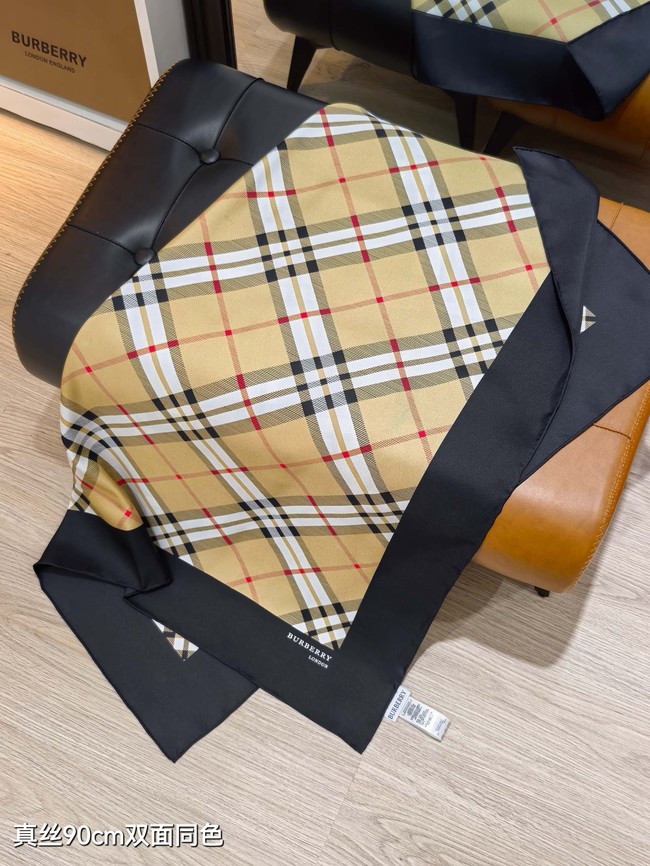 Burberry Square Scarf Silk Jacquard XT275