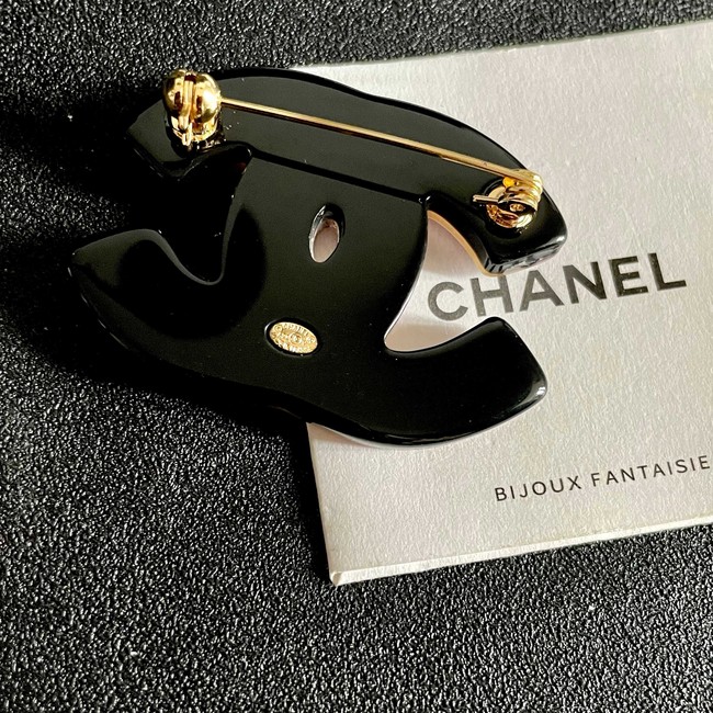 Chanel brooch CE81713