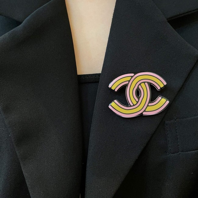 Chanel brooch CE81713