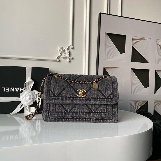 Chanel Maxi Flapbag AS5734 dark blue
