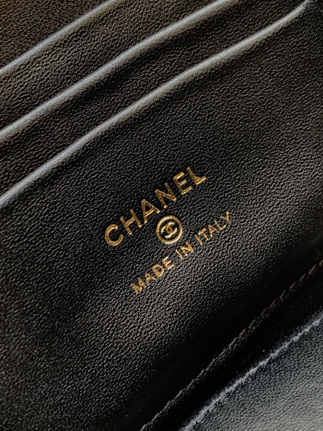 CHANEL velvet Vanity with Chain AP3940 black