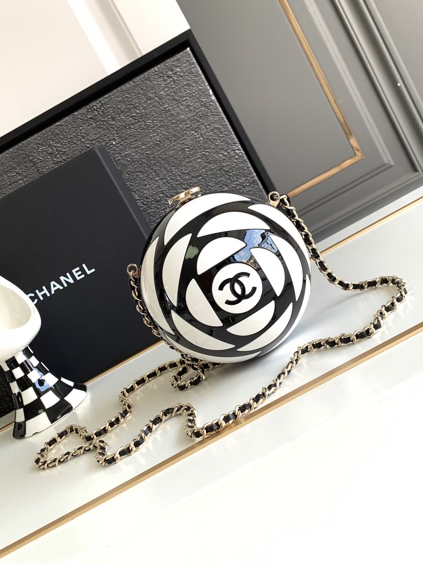 Chanel Camellia Mini Ball Bag 63029 White&Black