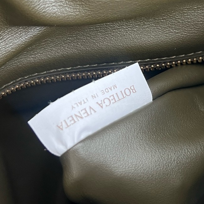 Bottega Veneta Hop calf leather 796262 Pinecone