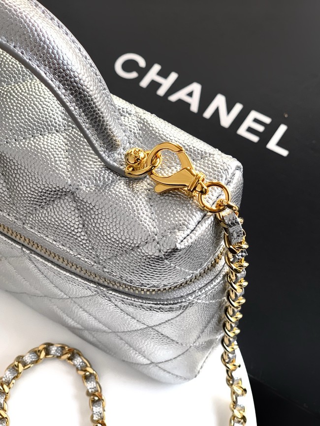 Chanel Vanity with Chain 26C AP4936 Silver