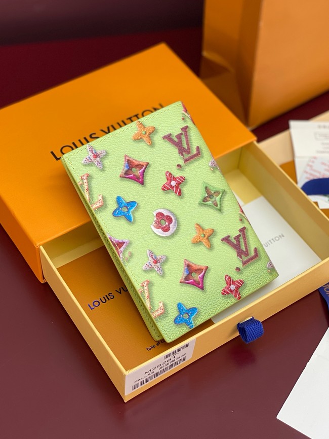 Louis Vuitton Passport Cover M28040 Pistachio