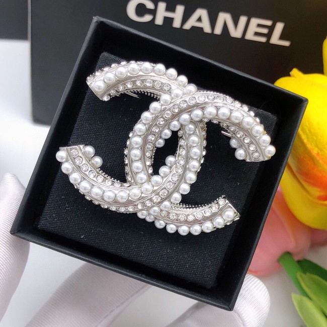 Chanel brooch CE81886