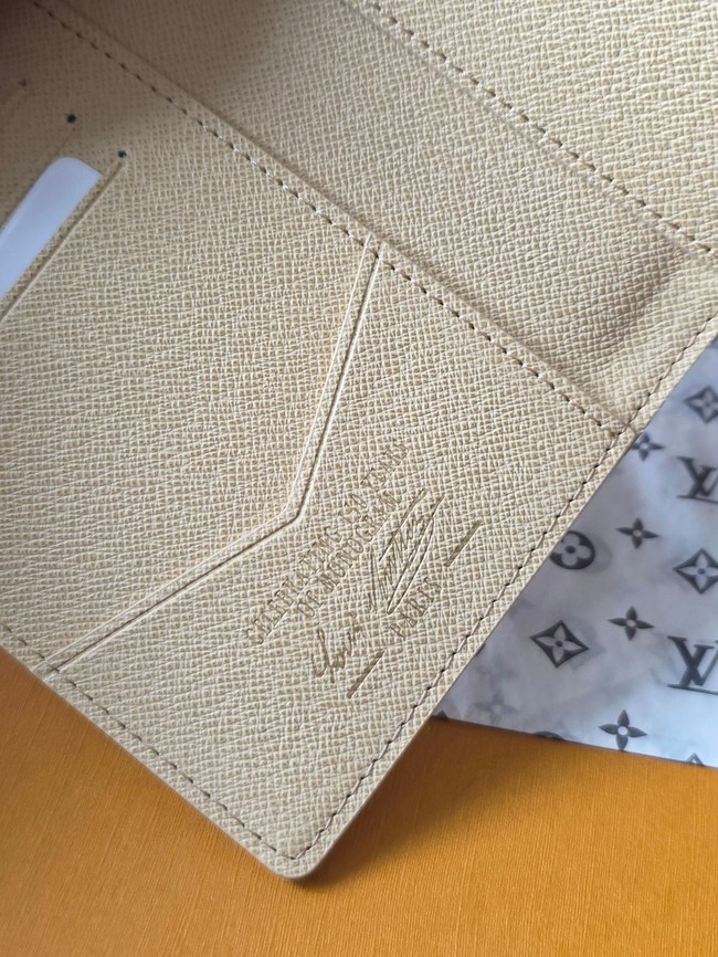 Louis Vuitton Passport Cover M27613 Lin