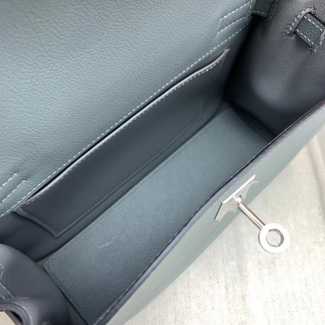 Hermes Kelly Danse Original Evercolor Leather 22CM KL22 Almond Green Silver-Tone