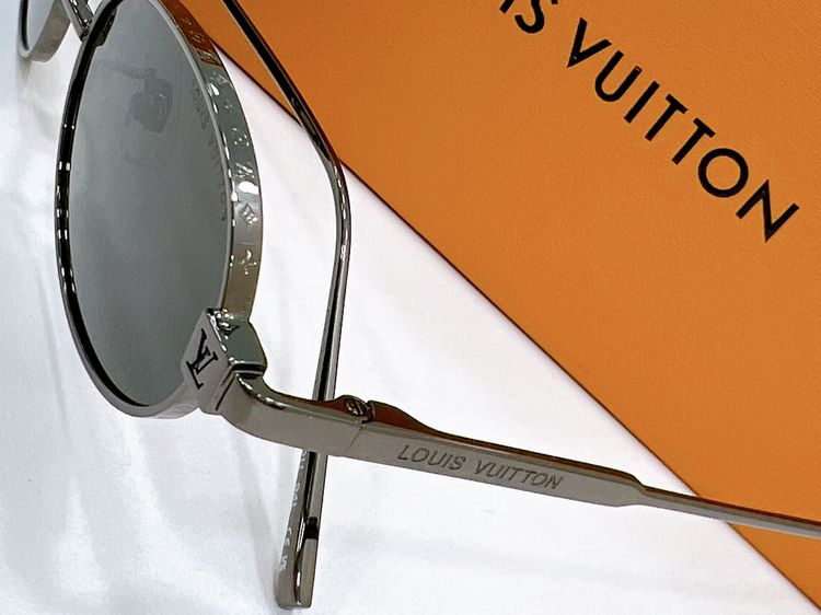 LV Sunglasses LVS00010-1