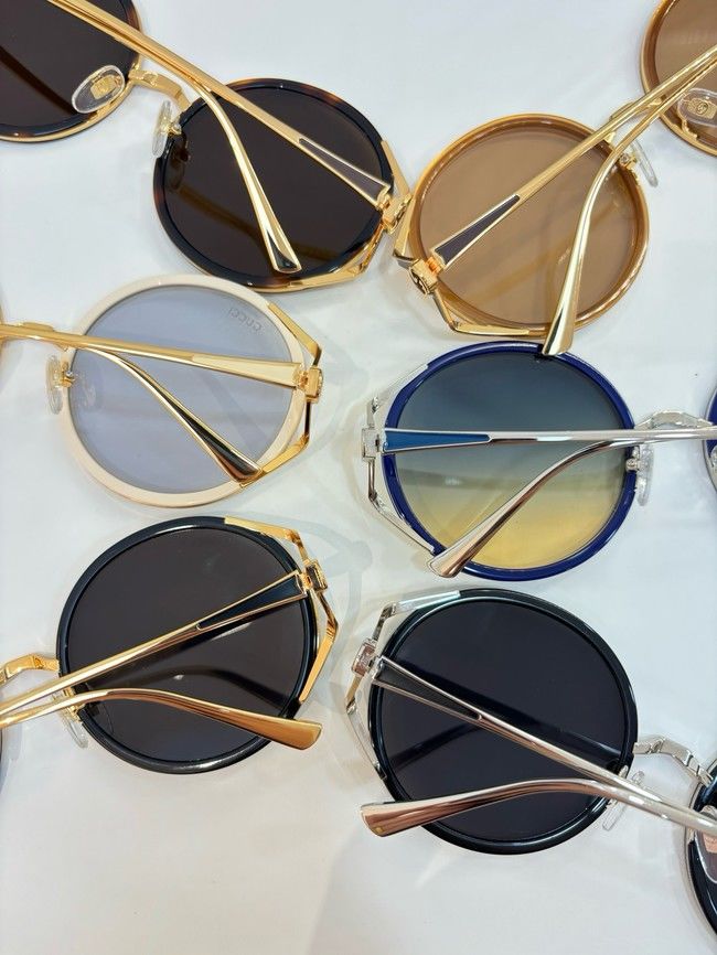 Gucci Sunglasses 260532-6